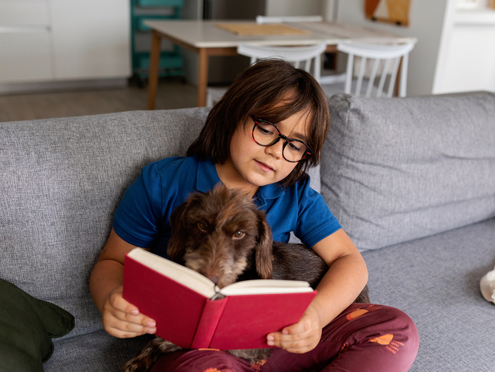 Dig Into Reading with Dug the Therapy Dog 2